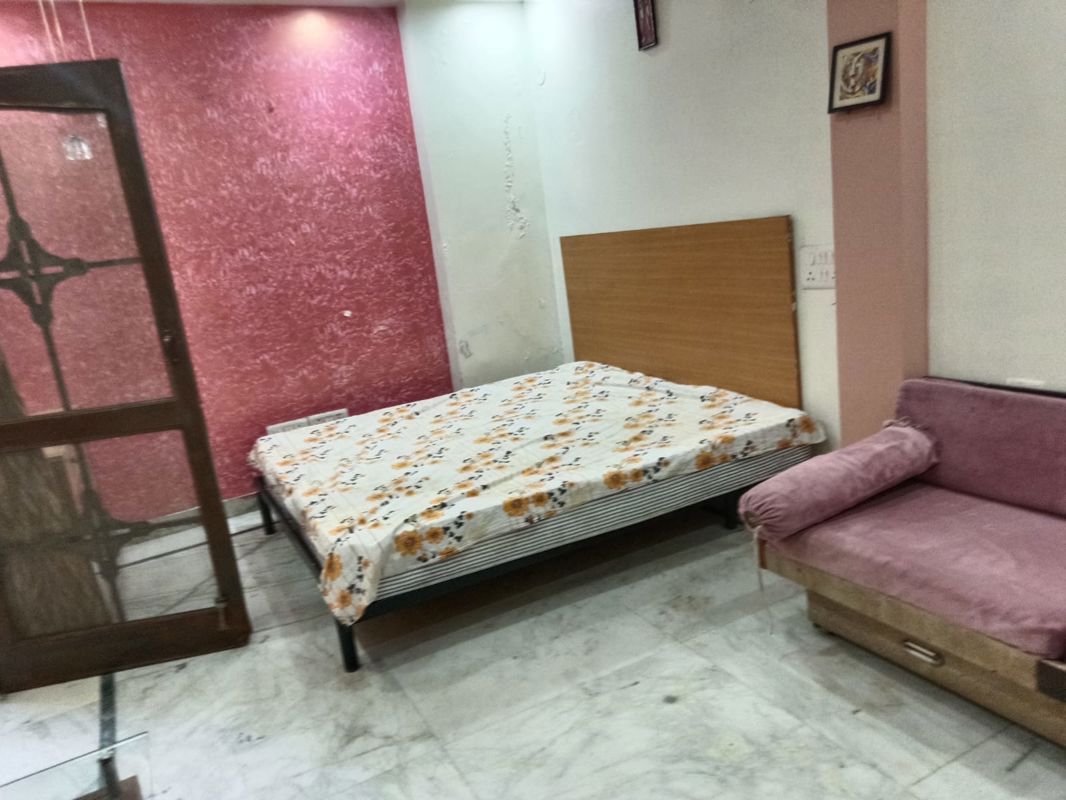 3 BHK Apartment For Rent in Om Tower Greater Noida