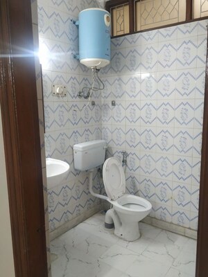 Bathroom in 1 BHK Apartment at Khirki Extension – for Rent