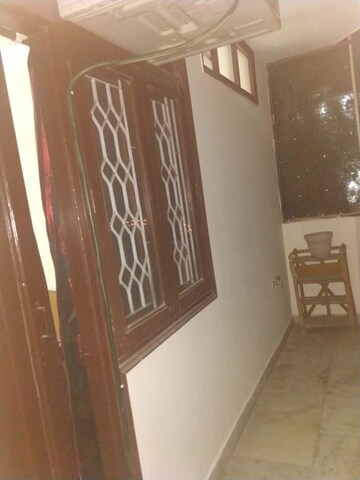 Furnished Amenities in 1 BHK Apartment at Khirki Extension – for Rent