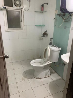 Master Bedroom in 2.5 BHK Apartment at Saviour Park, Mohan Nagar – for Rent