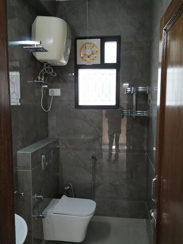 Bathroom in 2 BHK Apartment at Khirki Extension – for Rent