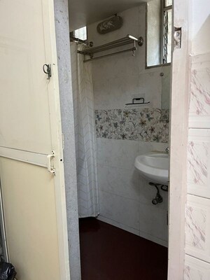 1 BHK Apartment For Rent in Anand CHS Matunga, Matunga East