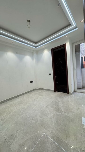 Room in 2 BHK Builder Floor at Palm Residency Chhatarpur, Rajpur Khurd Extension – for Rent