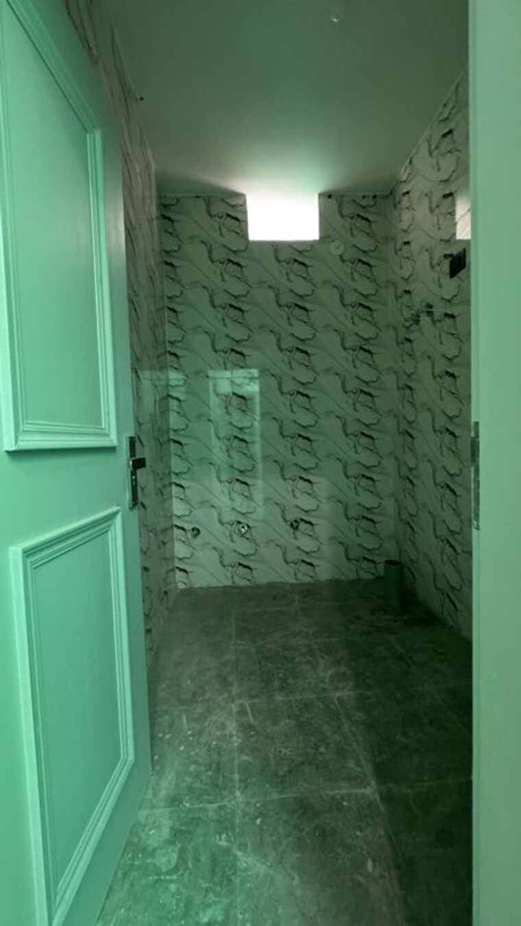 Bathroom, chattarpur 2 Bedroom 850 Sq.Ft. Apartment In Chattarpur Delhi 10060246