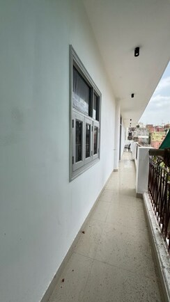 2 BHK + Servant Room Apartment For Rent in Chattarpur