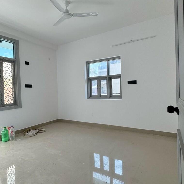 Room, chattarpur 2 Bedroom 850 Sq.Ft. Apartment In Chattarpur Delhi 10060246