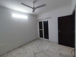 Room in 3 BHK Apartment at Rahul Downtown, Punawale – for Rent
