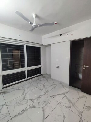 Room in 3 BHK Apartment at Rahul Downtown, Punawale – for Rent