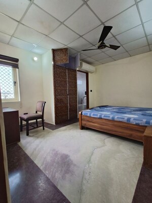 Bedroom in Studio Builder Floor at Greater Kailash I – for Rent