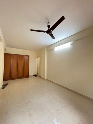 Room in 3 BHK Apartment at Indiranagar – for Rent