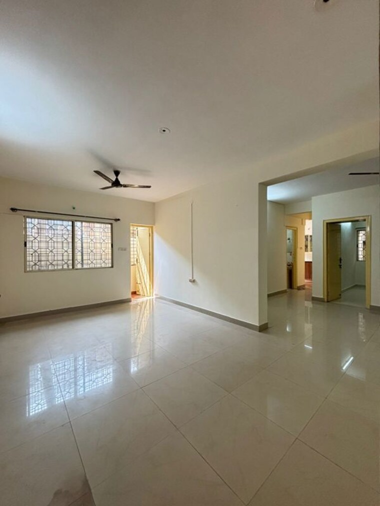 Room, indiranagar 3 Bedroom 1500 Sq.Ft. Apartment In Indiranagar Bangalore 10060258