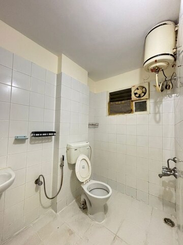 Bathroom in 3 BHK Apartment at Indiranagar – for Rent