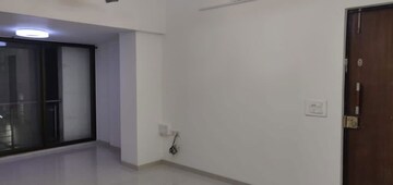 Room in 2 BHK Apartment at Kurla East – for Rent