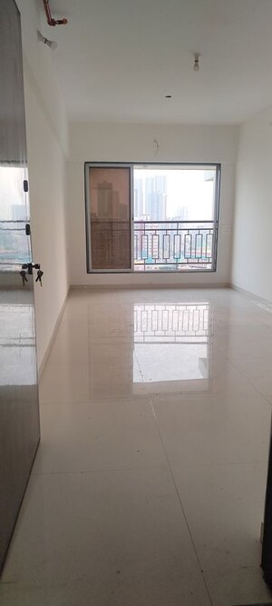 Room in 2 BHK Apartment at Kamla Sukhshanti, Kandivali West – for Sale