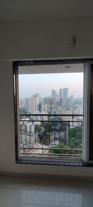 Room in 2 BHK Apartment at Kamla Sukhshanti, Kandivali West – for Sale