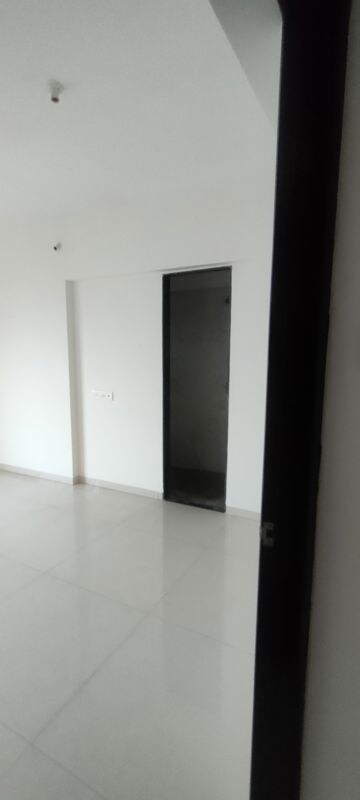 Room in 2 BHK Apartment at Kamla Sukhshanti, Kandivali West – for Sale