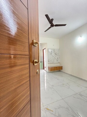 Room in 2 BHK Apartment at Domlur – for Rent