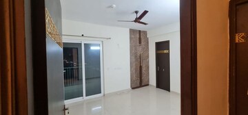Room in 4 BHK Apartment at Assotech Windsor Court, Sector 78 – for Rent