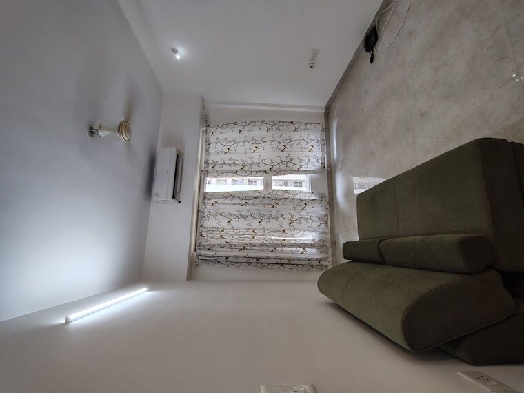 undefined, lodha-amara-tower-6-and-22 1 Bedroom 450 Sq.Ft. Apartment In Kolshet Road Thane 10060304