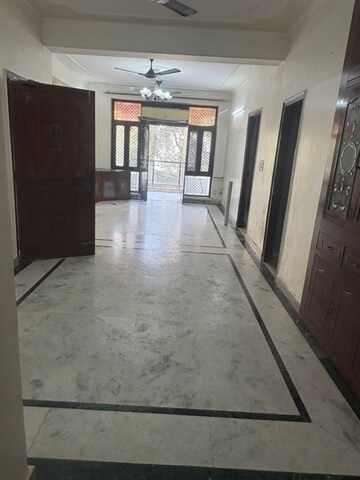 3.5 BHK Builder Floor For Rent in Spring Field, Sector 31
