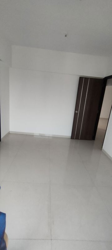 Room in 2 BHK Apartment at Kamla Sukhshanti, Kandivali West – for Sale