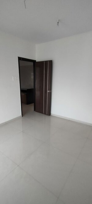 Room in 2 BHK Apartment at Kamla Sukhshanti, Kandivali West – for Sale