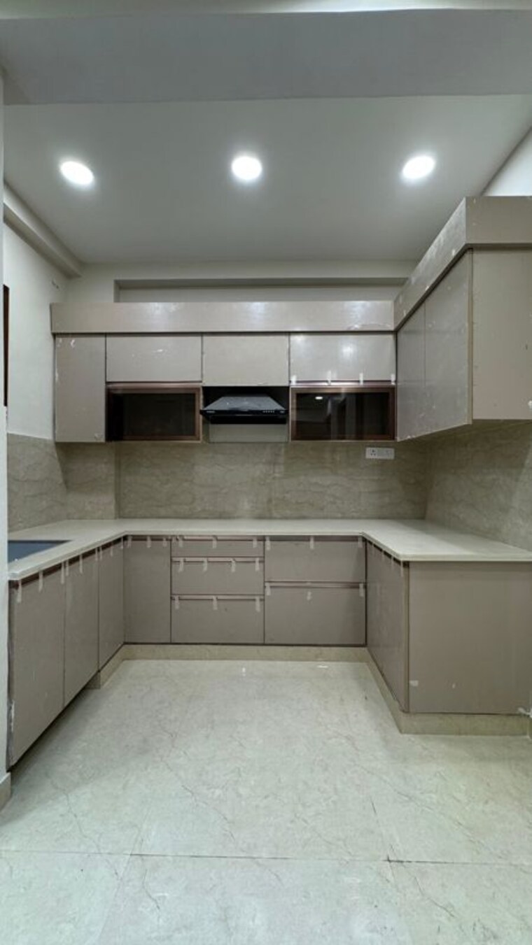 Kitchen, palm-residency-chhatarpur 3 Bedroom 1500 Sq.Ft. Builder Floor In Chattarpur Delhi 10060315