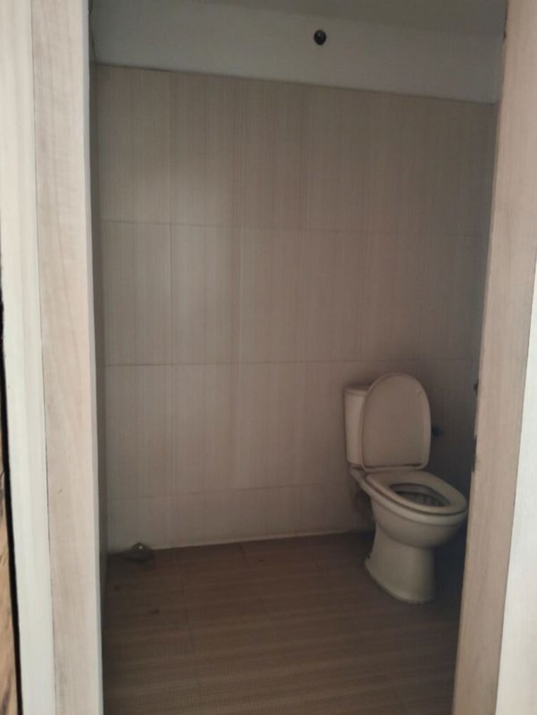Bathroom, gs road Commercial Office Space 3850 Sq.Ft. In Gs Road Guwahati 10060320