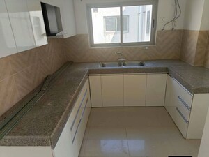 Kitchen in 1 BHK Apartment at DLF Cyber SEZ, Sector 24 – for Rent