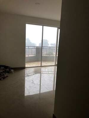 Room in 3.5 BHK Apartment at Anant Raj Maceo, Sector 91 – for Rent