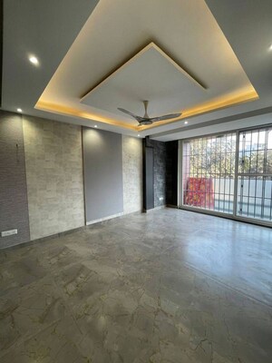 Room in 1 BHK Apartment at DLF Cyber SEZ, Sector 24 – for Rent