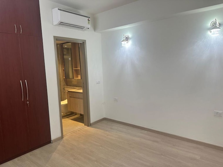 Room, dlf-gardencity-enclave 3 Bedroom 1620 Sq.Ft. Apartment In Sector 93 Gurgaon 10060333