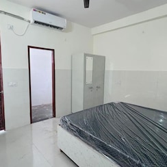 2 BHK Apartment For Rent in Sector 122