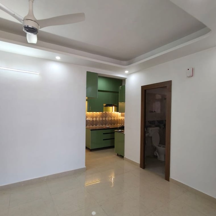 Room, signature-global-city-63a 2 Bedroom 1050 Sq.Ft. Apartment In Sector 63a Gurgaon 10060380