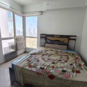 Bedroom in 2 BHK Apartment at Signature Global City 63A, Sector 63a – for Rent