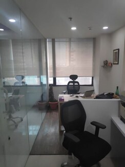 Office Space For Rent in Majestic Omnia