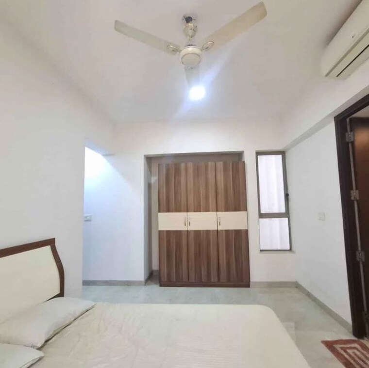 Bedroom, lodha-luxuria-priva 2 Bedroom 1000 Sq.Ft. Apartment In Majiwada Thane 10060400