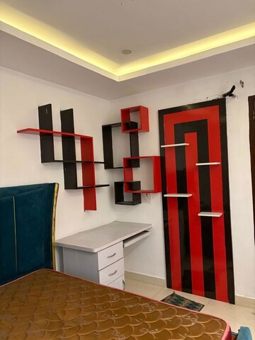 Room in 3 BHK Builder Floor at Pir Machalla – for Rent