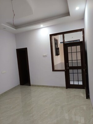 Room in 6 BHK Independent House at Dhakoli – for Sale