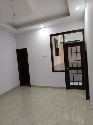 Room in 6 BHK Independent House at Dhakoli – for Sale