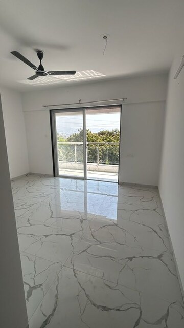 Room in 2 BHK Apartment at Shitole Height, Warje – for Rent