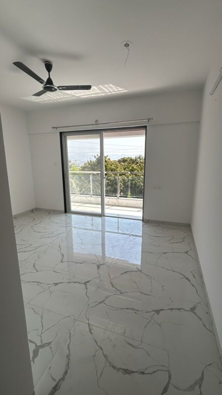 Room, shitole-height 2 Bedroom 1100 Sq.Ft. Apartment In Warje Pune 10060455