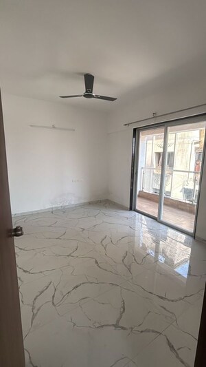 Room in 2 BHK Apartment at Shitole Height, Warje – for Rent