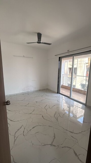 Room in 2 BHK Apartment at Shitole Height, Warje – for Rent