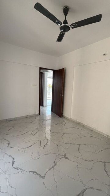 Room in 2 BHK Apartment at Shitole Height, Warje – for Rent