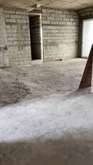 Master Bedroom in 6+ BHK Apartment at Nathani Heights, Dalal Estate – for Sale