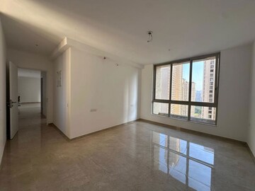 Room in 3 BHK Apartment at Hiranandani Cardinal, Ghodbunder Road – for Sale