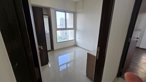 Room in 2 BHK Apartment at Piramal Vaikunth, Balkum Pada – for Rent