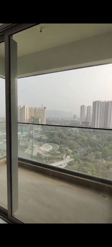 Kitchen in 4 BHK Apartment at Kalpataru Immensa, Kolshet Road – for Sale