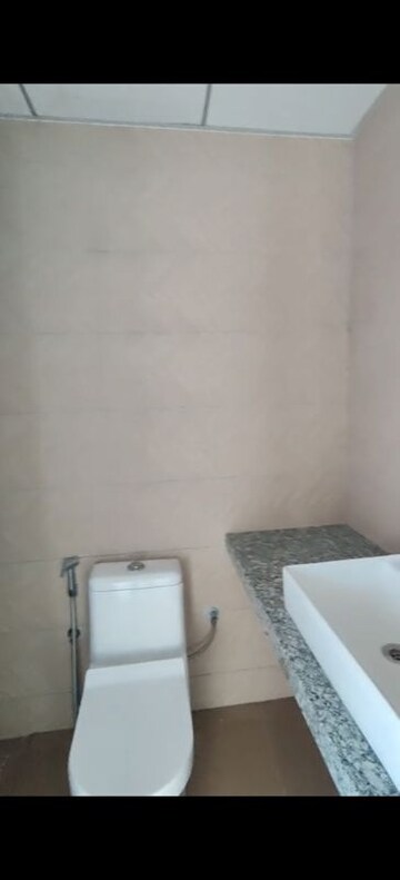 Furnished Amenities in 4 BHK Apartment at Kalpataru Immensa, Kolshet Road – for Sale